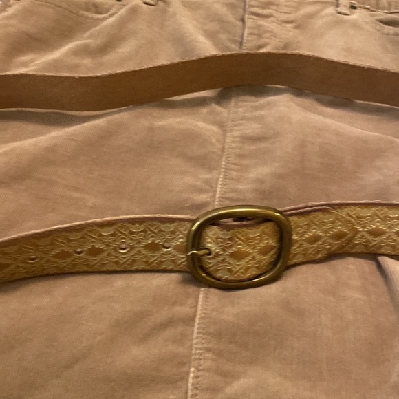 Gold Leather Embossed Belt - Picture 4 of 6